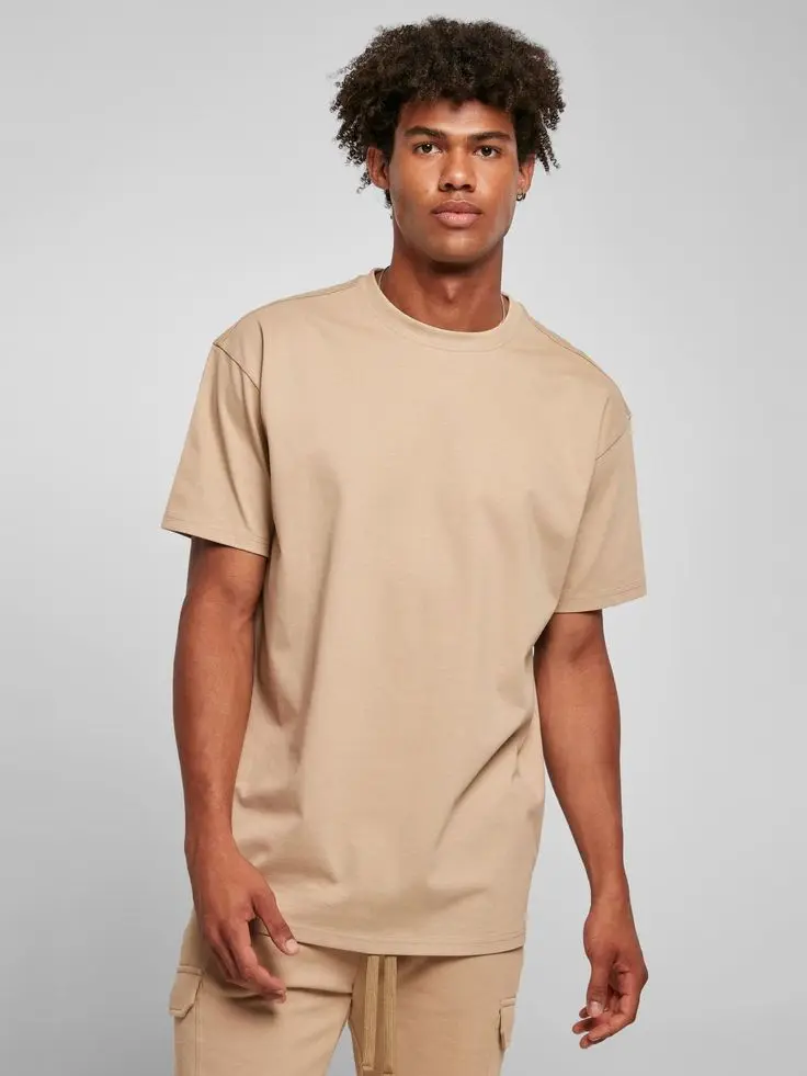 OVERSIZED T-SHIRT