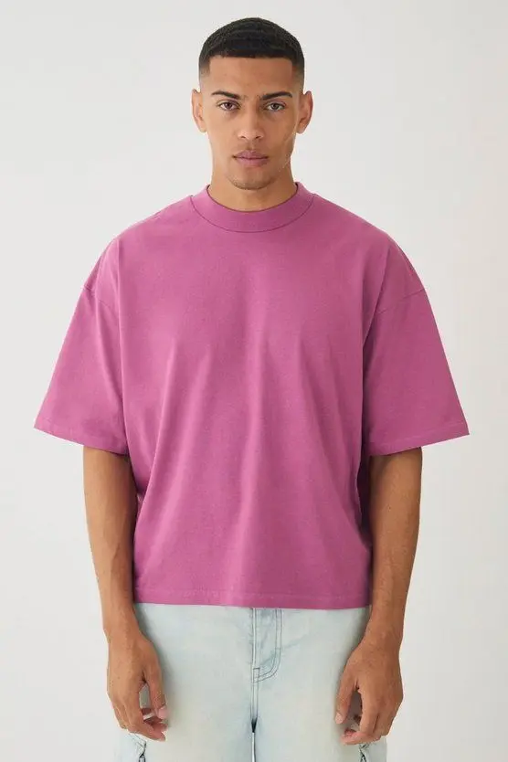 OVERSIZED T-SHIRT