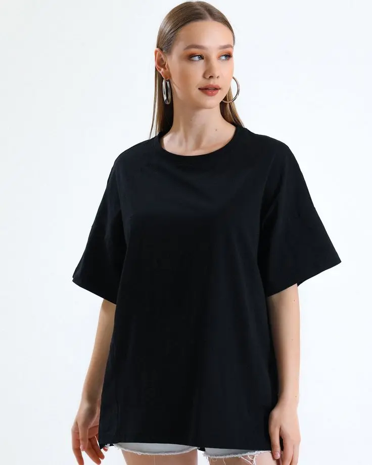 OVERSIZED T-SHIRT