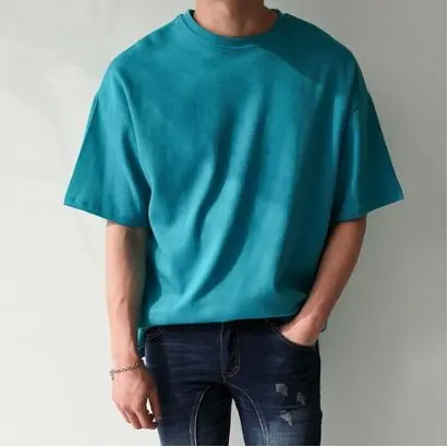 OVERSIZED T-SHIRT