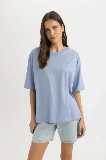 OVERSIZED T-SHIRT